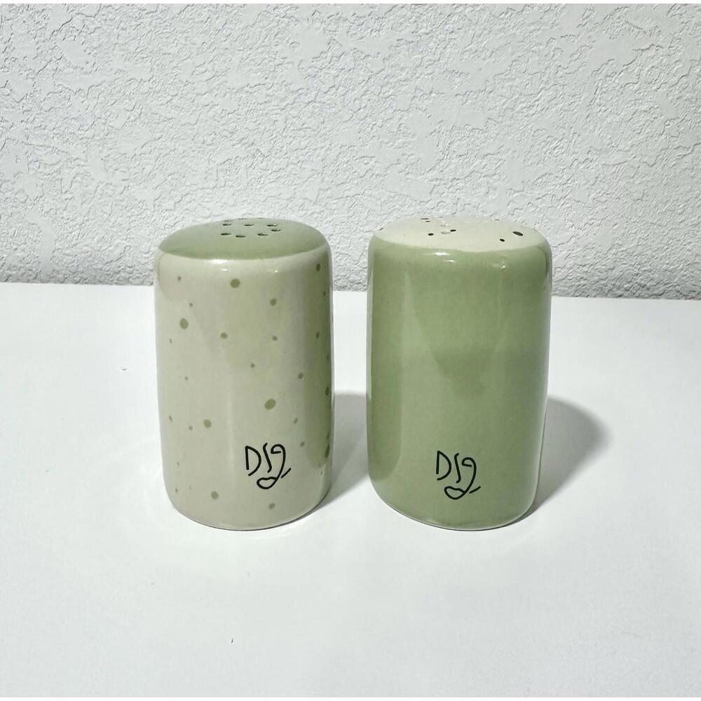 Darling Salt And Pepper Shakers Spring Green And Cream Speckled Ceramic